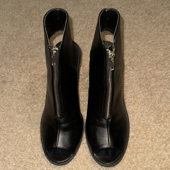 Charlotte Russe Varsity Booties Size 9 Color Black Silver - Picture 2 of 14